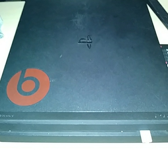 Ps4 - Picture 1 of 2